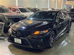 تۆیۆتا کامری